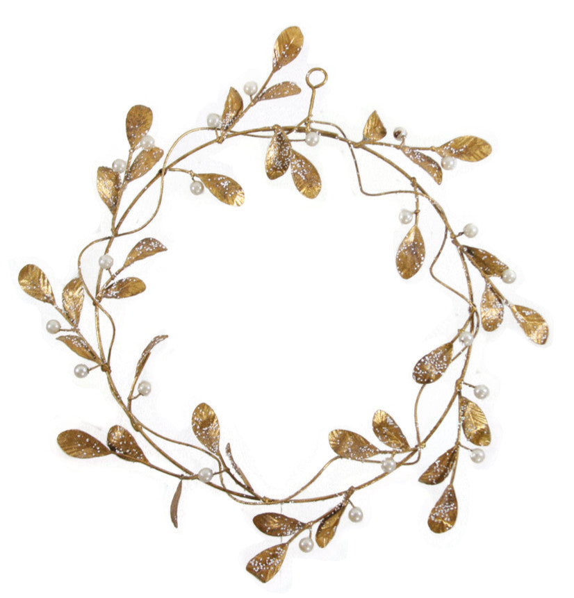 Winter Snowberry Wreath